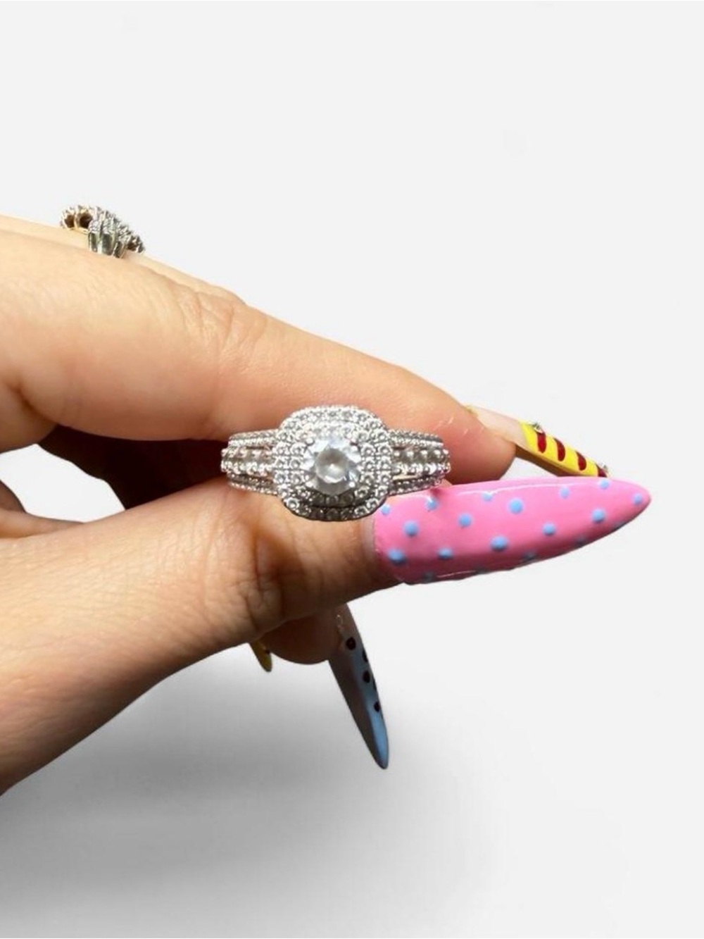 Sterling Silver Sparkling Halo Ring